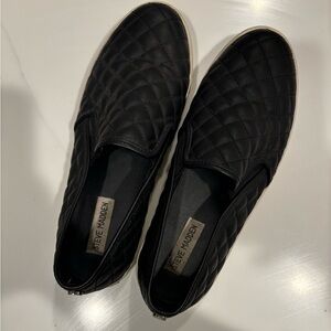Steve Madden "Ecentrcq" Womens black Quilted Slip On Sneakers size 10